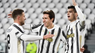  尤文图斯补时绝杀艰难守住榜首席位  