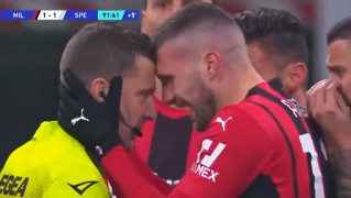  尤文逆转绝杀米兰重返榜首  