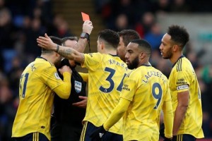  萨拉赫造点加绝杀，利物浦险胜热刺取三分  