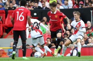  马赛租借巴萨边锋引发球迷不满  