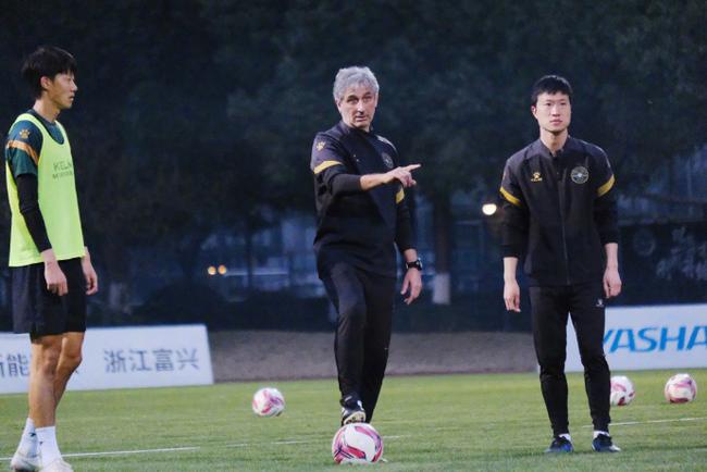  昂热锋线双子星合计斩获三十球  